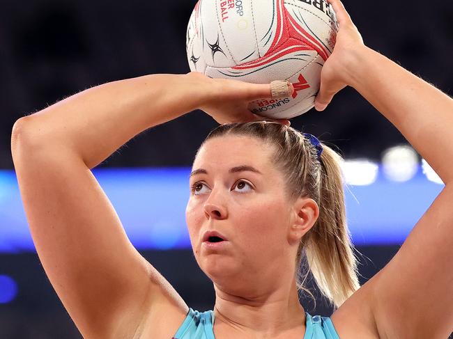 MELBOURNE, AUSTRALIA - JUNE 02: Eleanor Cardwell of the Mavericks warms up during the round eight Super Netball match between Melbourne Mavericks and NSW Swifts at John Cain Arena, on June 02, 2024, in Melbourne, Australia. (Photo by Kelly Defina/Getty Images)