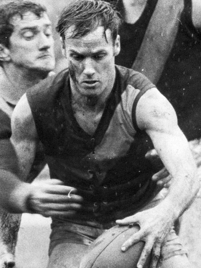 1962 Magarey Medallist Ken Eustice.