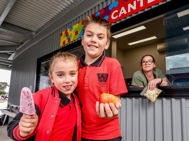 While most schools in most states have healthy canteen policies in place, the majority of tuckshops are  not policed.  Picture: Tim Carrafa