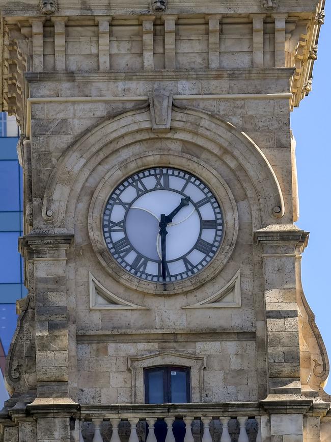 GPO Clock not working. Picture taken at 9:15am. Picture: RoyVPhotography