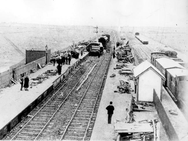 Debris on the platforms and wrecked carriages blocking the line at Sunshine railway station after the crash. Photo: Argus.