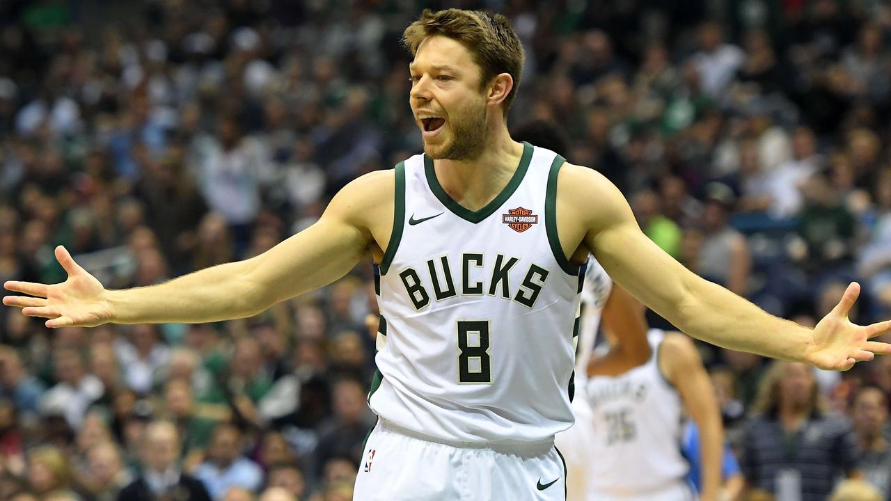 Matthew dellavedova hot sale bucks jersey