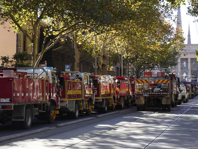 Firefighters, CFA volunteers and farmers rally on the steps of the Victorian parliament. Picture: NewsWire