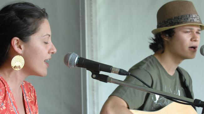 Ria and Ross performing at the Bonnyrigg Youth centre.