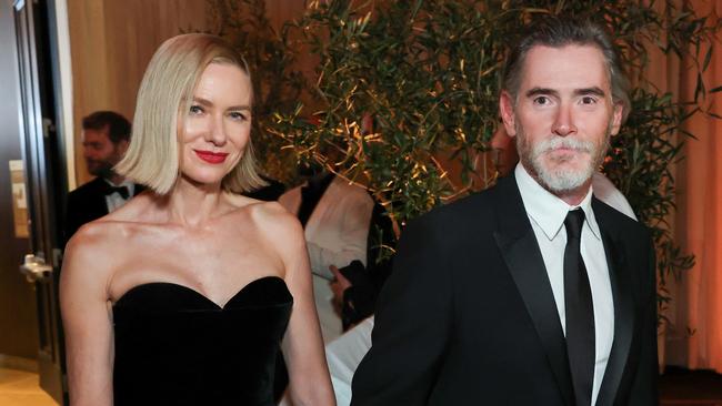 BEVERLY HILLS, CALIFORNIA - JANUARY 05: (L-R) Naomi Watts and Billy Crudup attend the 82nd Annual Golden Globe Awards at The Beverly Hilton on January 05, 2025 in Beverly Hills, California. (Photo by Monica Schipper/Getty Images)