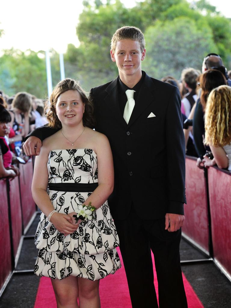 Amy Jordon and Bielby Hill at the 2010 St Philip’s College formal at the Alice Springs Convention Centre. Picture: NT NEWS