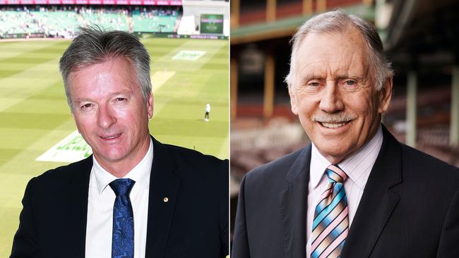 (L-R) Steve Waugh and Ian Chappell.