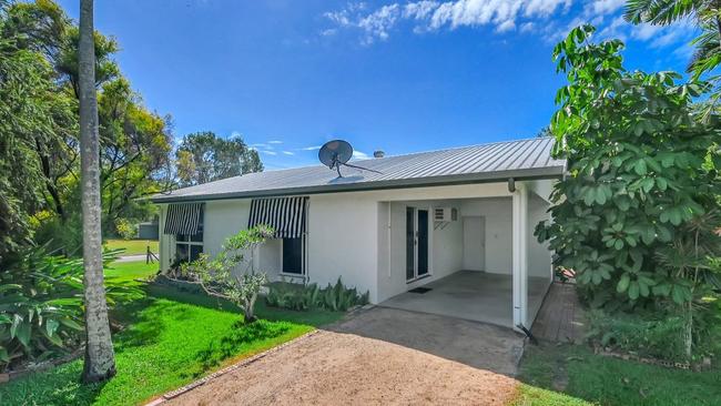 266 Ocean Parade, Balgal Beach is one of Queensland's top 30 beach homes available for $300k or less. Picture: realestate.com.au / Ray White