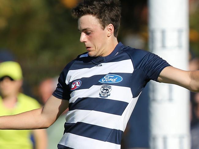 PERTH, AUSTRALIA - MARCH 01: Jordan Clark of the Cats passes the ball during the 2019 JLT Community Series AFL match between the West Coast Eagles and the Geelong Cats at Leederville Oval on March 01, 2019 in Perth, Australia. (Photo by Paul Kane/Getty Images)