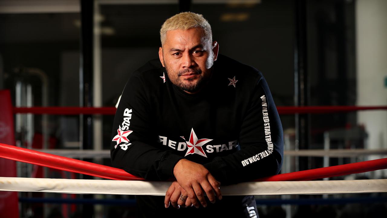 07/05/15 UFC heavyweight Mark Hunt at Red Star Training Centre at Port Adelaide ahead of his bout at the Adelaide Entertainment Centre on Sunday. photo Calum Robertson