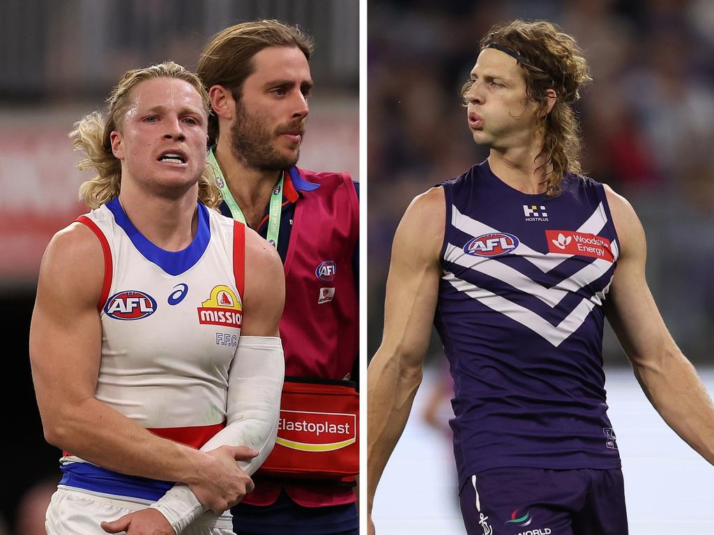 Nat Fyfe is playing a starring role against a Bulldogs side who lost Cody Weightman early.