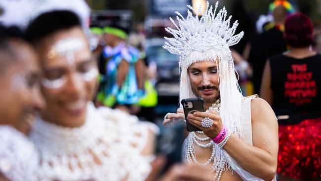 Sydneysides get ready for the Mardi Gras parade. Picture: NewsWire / Ben Symons