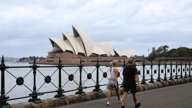 Conditions will clear in Sydney on Sunday and Monday, but it may be too late to save the Test cricket after forecast showers on Friday and Saturday. Picture NCA NewsWire / Gaye Gerard