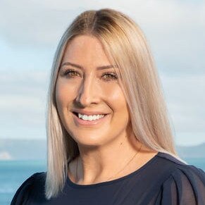 Lynn Milsom embarked on her real estate career in the Byron Bay region before moving north to be coached and mentored by one of the Gold Coast’s top prestige property agents, and ultimately join the Hamilton Island Real Estate team.