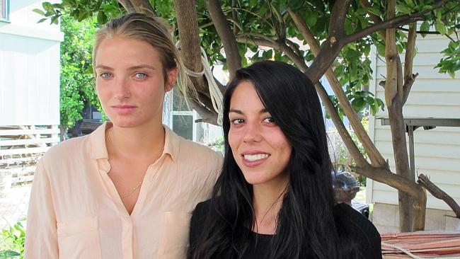 Lesbian Couple Arrested After Kissing In Honolulu Supermarket Win 110k