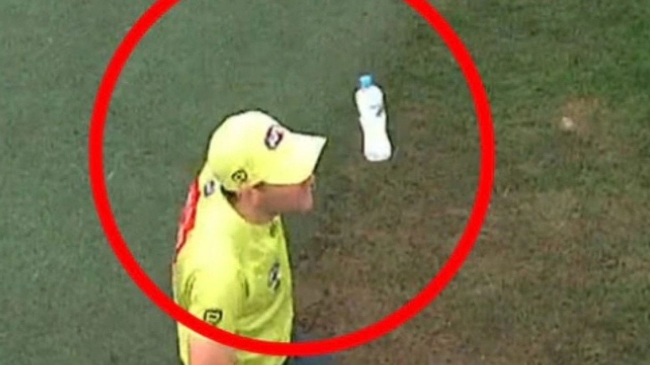 Goal umpire Steven Piperno was hit in the head by a water bottle. Picture: Fox Sports