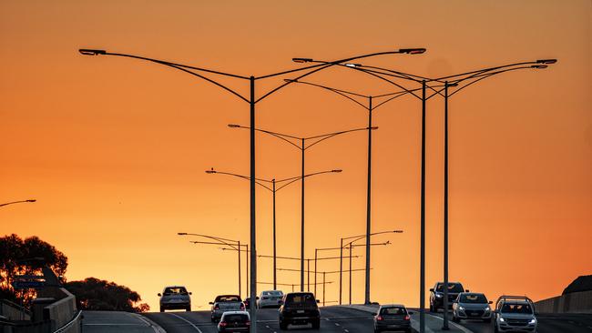 Daylight saving ends on April 7. Picture: NCA NewsWire/ Luis Ascui