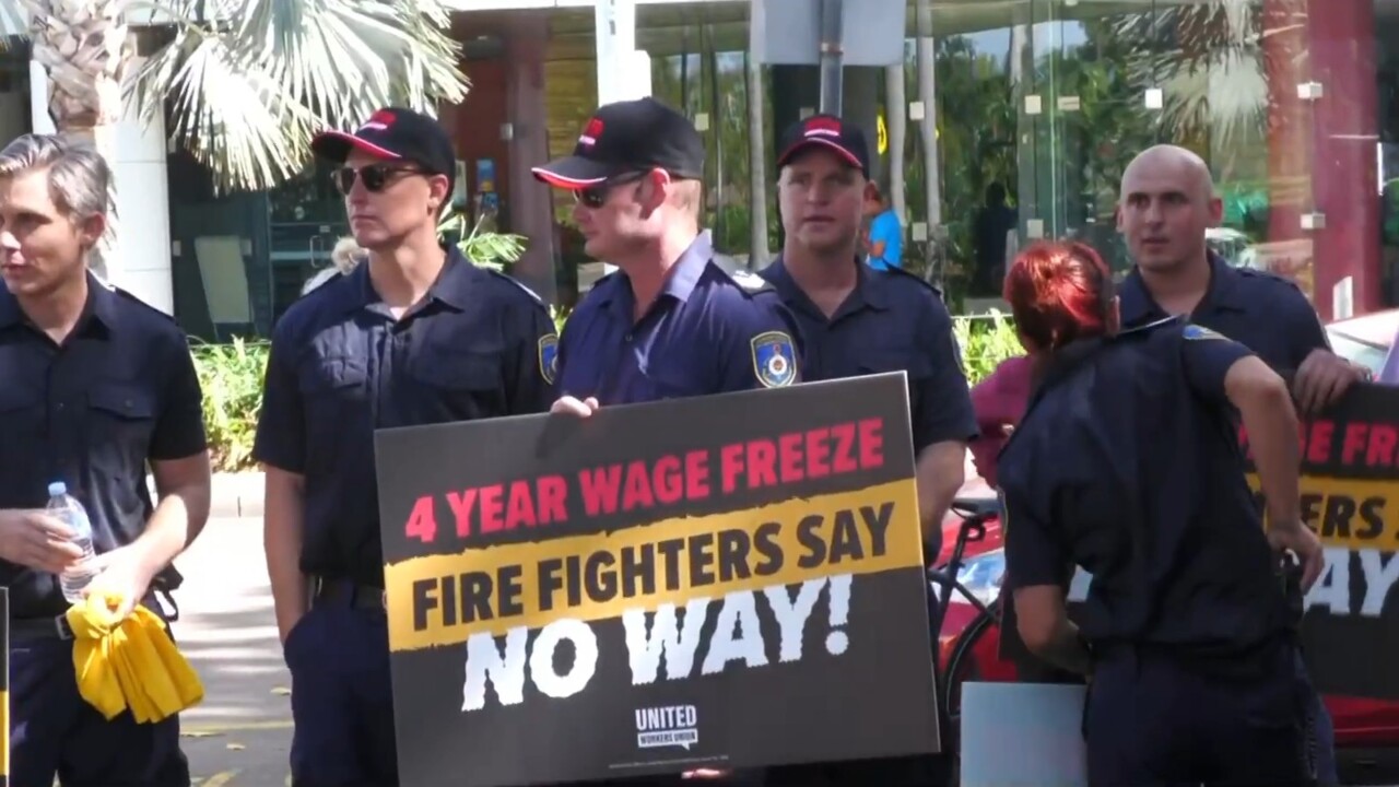 Frontline workers protest Northern Territory pay freeze