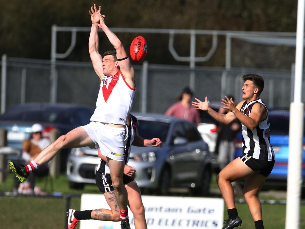 AFL Outer East: To save this bloke’s pride we’ve not named him. Picture: Stuart Milligan