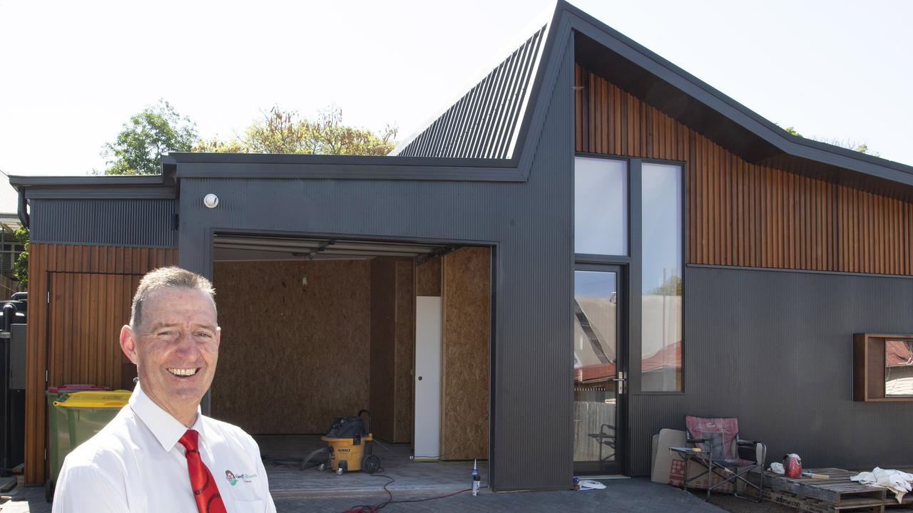 Geoff Gibson pictured. Sustainable house built in Price Lane by Geoff Gibson Homes. Thursday 3rd Nov 2020