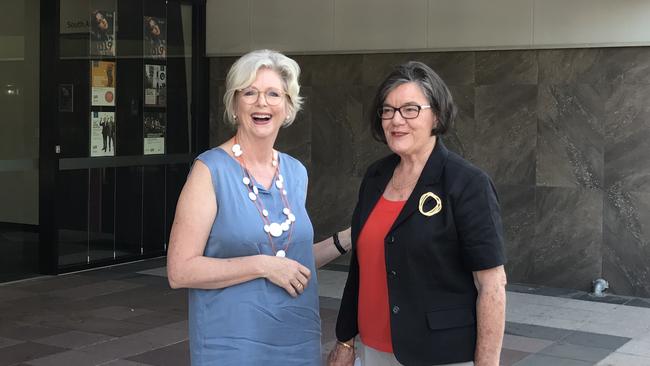 Cathy McGowan has thrown her support behind Helen Haines.