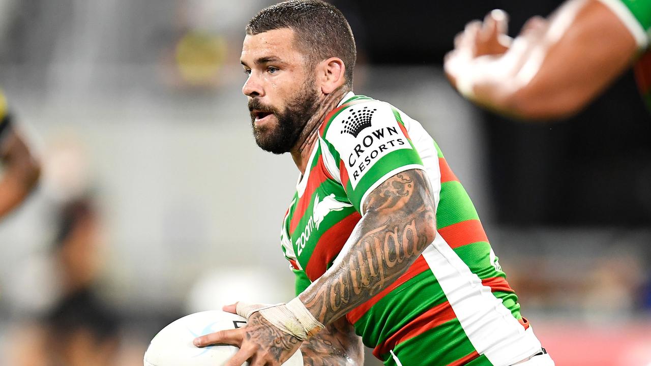 TOWNSVILLE, AUSTRALIA - SEPTEMBER 11: Adam Reynolds of the Rabbitohs runs the ball during the NRL Qualifying Final match between Penrith Panthers and South Sydney Rabbitohs at QCB Stadium, on September 11, 2021, in Townsville, Australia. (Photo by Ian Hitchcock/Getty Images)