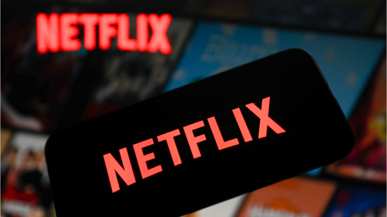 Netflix Announces Extra Member Tier as First Step of U.S. Password-Sharing  Crackdown