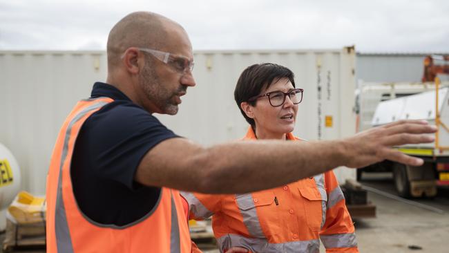 Martinus Rail’s Treaven Martinus shows ARTC’s Rebecca Pickering around the Rocklea site.