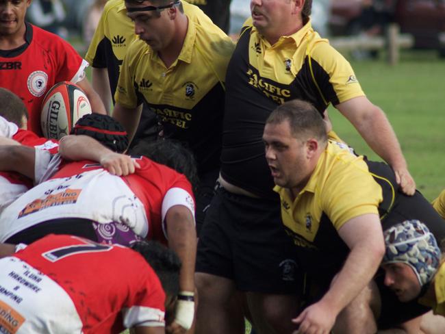 The Yamba Buccaneers forwards set to pack down a scrum in their Far North Coast Rugby Union President's Cup clash against Iluka Cossacks on May 4, 2019.