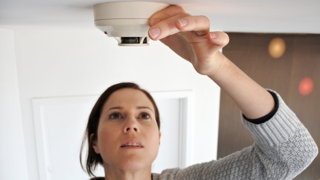 Australians urged to check smoke alarms