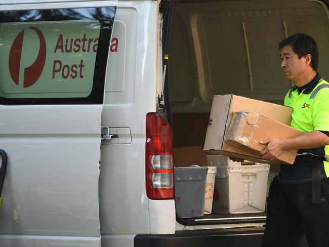 You’re running out of time to have that Christmas parcel delivered. Picture: NCA NewsWire / Joel Carrett