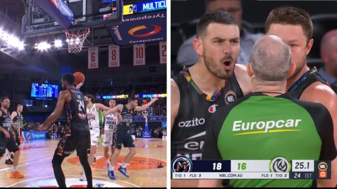 Fiery clash in all Melbourne NBL battle