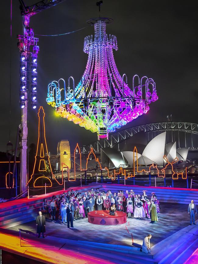 The cast of La Traviata at Mrs Macquaries Point. Picture: Hamilton Lund