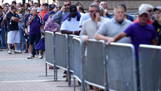 Ravens fans stand in line to exchange the jersey of former running back Ray Rice.