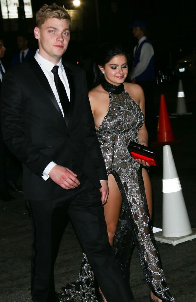 Modern Family costars Jesse Tyler Ferguson and Ariel Winter. Picture: PG / Splash News