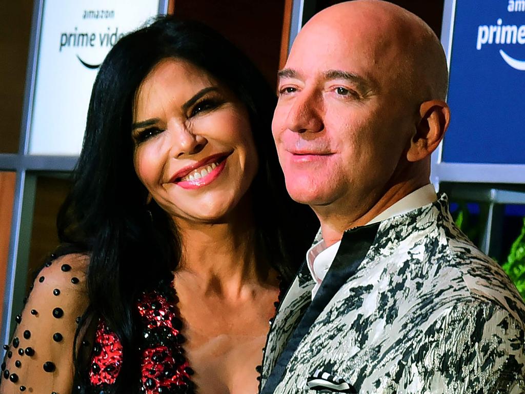 Evidence reveals Jeff Bezos’ girlfriend sent texts to brother who ...