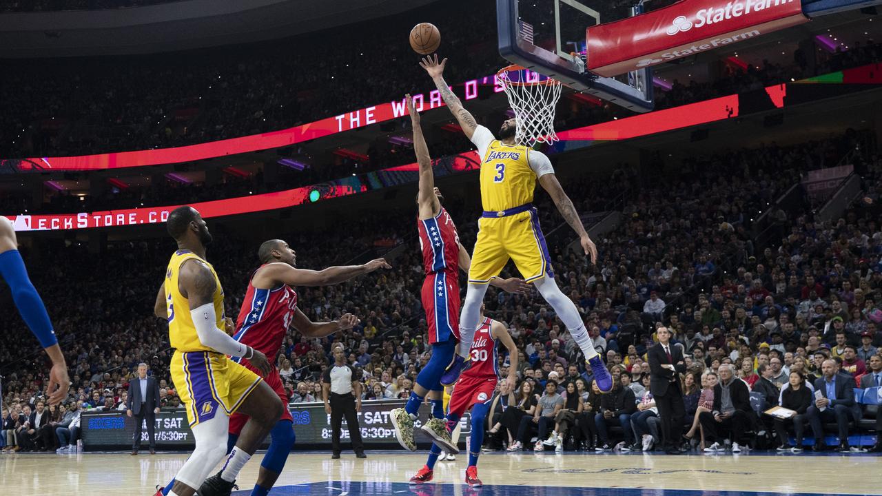 Ben Simmons drops a no-look pass for a powerful dunk - ESPN Video