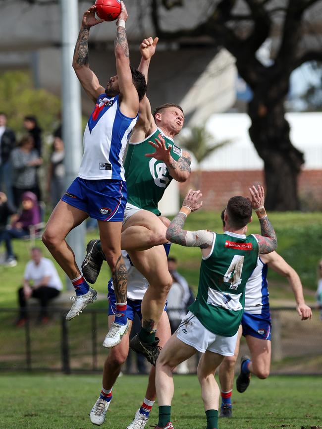 NFL: West Preston Lakeside’s Ethan Penrith takes a pack mark. Picture: George Sal