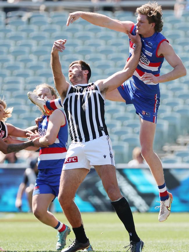 Billy McCormack (right) playing for Central District. He has joined Frankston YCW. Picture: (SANFL Image/David Mariuz)