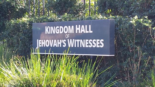 The Jehovah's Witnesses did not pass on the confession until it was produced at the Royal Commission.