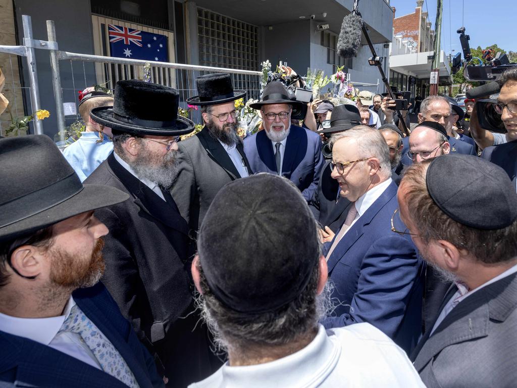 MELBOURNE, AUSTRALIA - NewsWire Photos - December 10, 2024:  , Prime Minister Anthony Albanese visits Adass Israel Synagogue in Ripponlea which was destroyed when fire bombed last week., Picture: NewsWire /David Geraghty