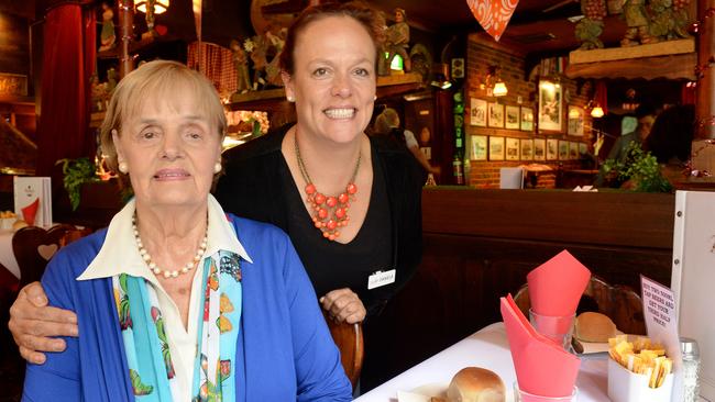 Karin Koeppen with her daughter Daniela Koeppen-Rosenfeld inside their restaurant.