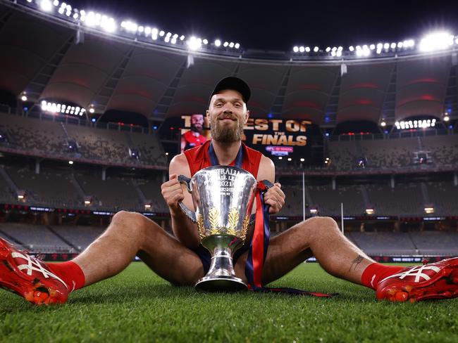 PHOTOGRAPHERS CHOICE BEST OF 2021 HERALD SUN 2021  PERTH. 25/09/2021. AFL Grand Final.  Melbourne vs Western Bulldogs at Optus Stadium, Perth.  .  Melbourne skipper Max Gawn  with the premiership Cup in the middle of Optus Stadium   . Photo by Michael Klein