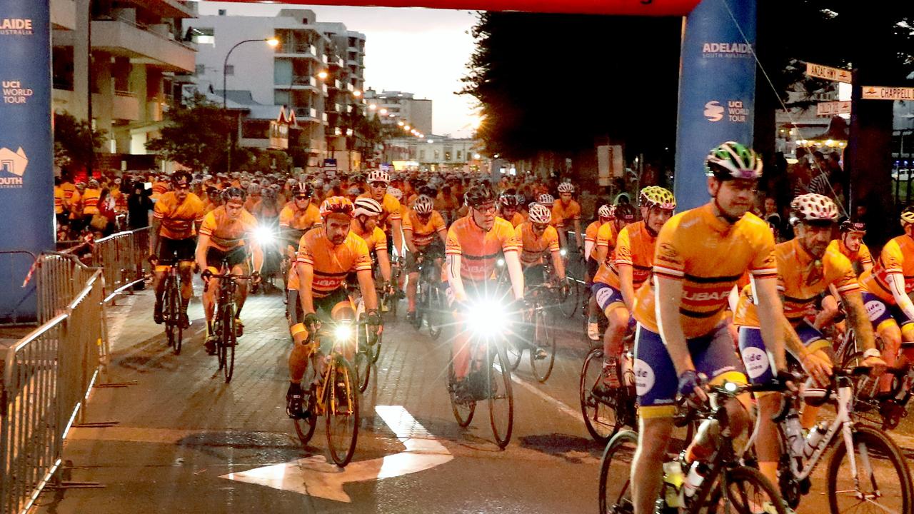 The Glenelg starting point for the Challenge ride to Strathalbyn. (AAP Image/Dean Martin)