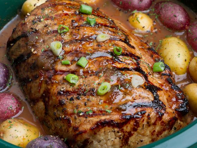 Coating meat in cornflour before browning helps make the sauce thicker in the slow cooker.