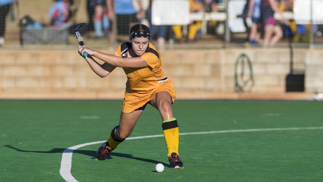 Daisy Samuels shoots for Sunshine Coast against Commercial, Div 1 girls, Under 15 Invitational Tournament at Clyde Park by Toowoomba Hockey Association, Saturday, October 10, 2020. Picture: Kevin Farmer