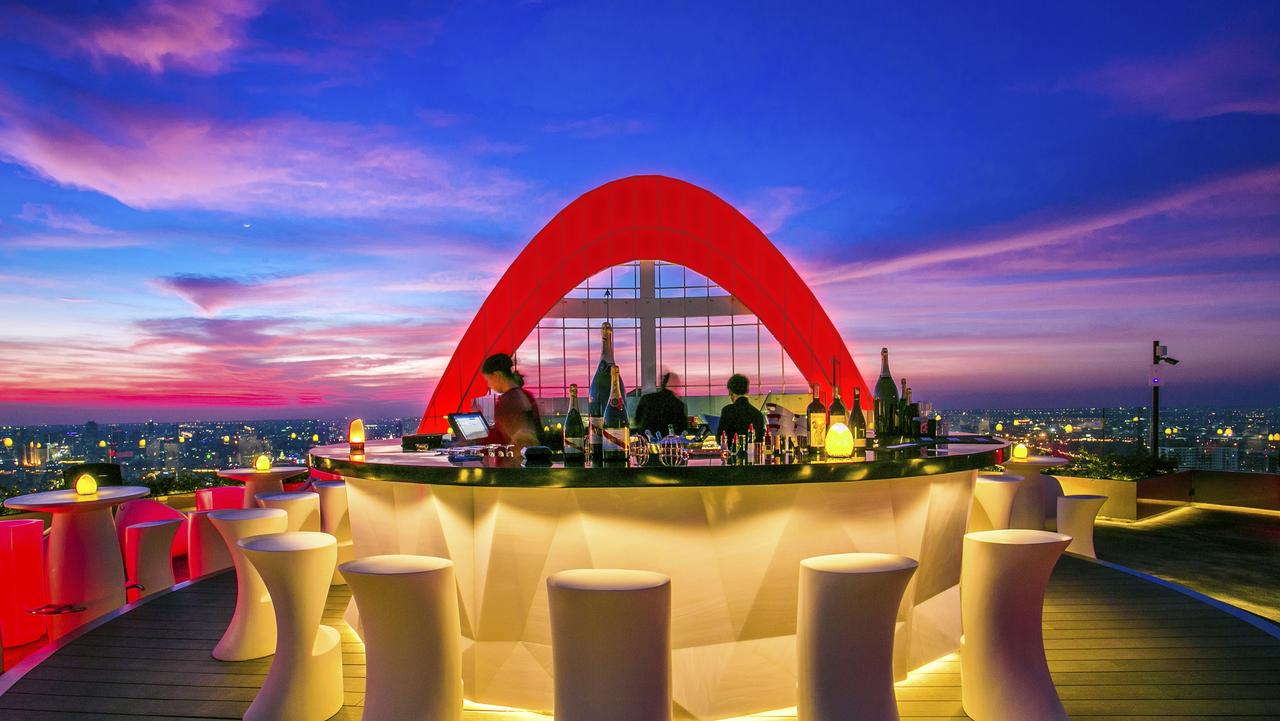 What Can I Do in Bangkok During a 48-Hour Stopover?