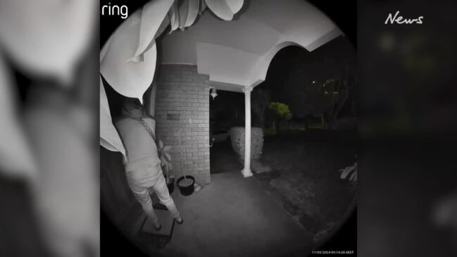 CCTV captures attempted Doncaster East home invasion