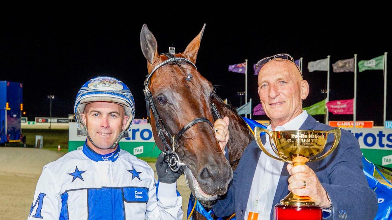 Race 7: Tabcorp Park, Hunter Cup Night, Saturday 6-1-2021  Del-Re National A G Hunter Cup (Group 1) (Nr 90 to 120.)  Winner: Lochinvar Art (9)  Trainer & Driver: David Moran  Race Distance: 2,760 metres, Mile Rate: 1.54.8  photography: Stuart McCormick