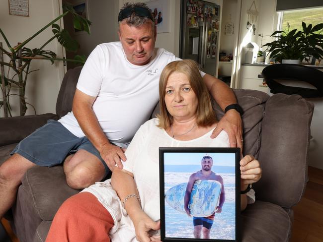 NETWORK SPECIAL.  MUST TALK WITH NETWORK PIC DESK BEFORE PUBLISHING.      Wendy & Mark Bradbury , parents of Lewis Bradbury , the couple talk about losing their son Lewis to Road trauma,   Picture: Alex Coppel